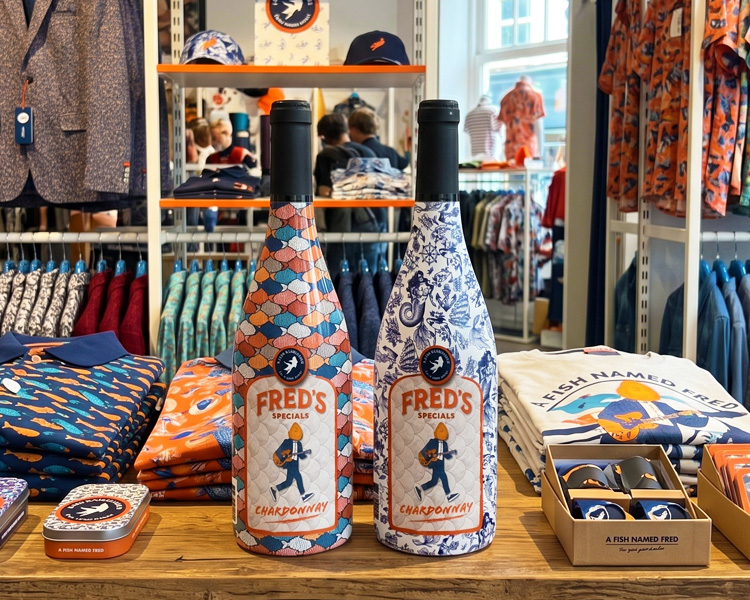 A Fish Named Fred flessen in de winkel